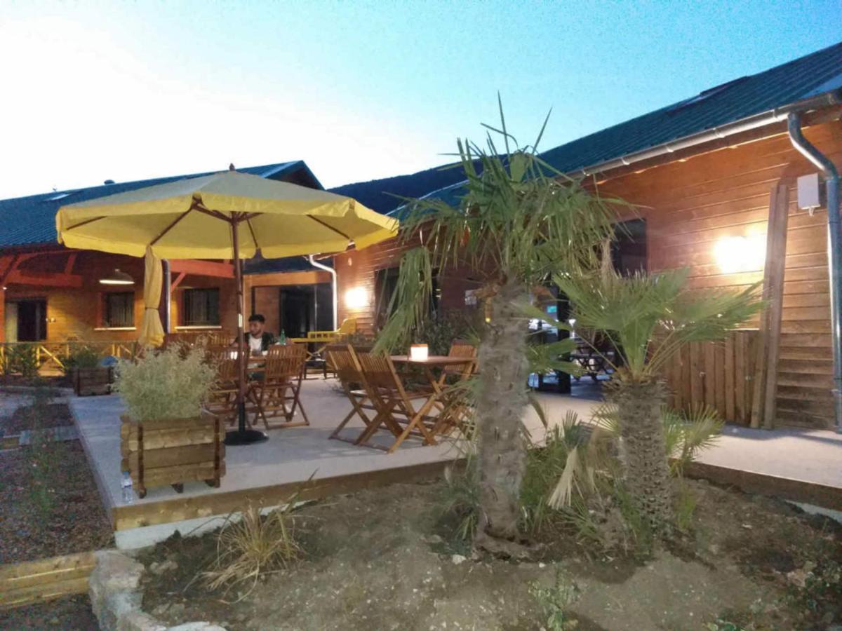 Les Chalets De Saint Maurice Dieulefit Exterior foto