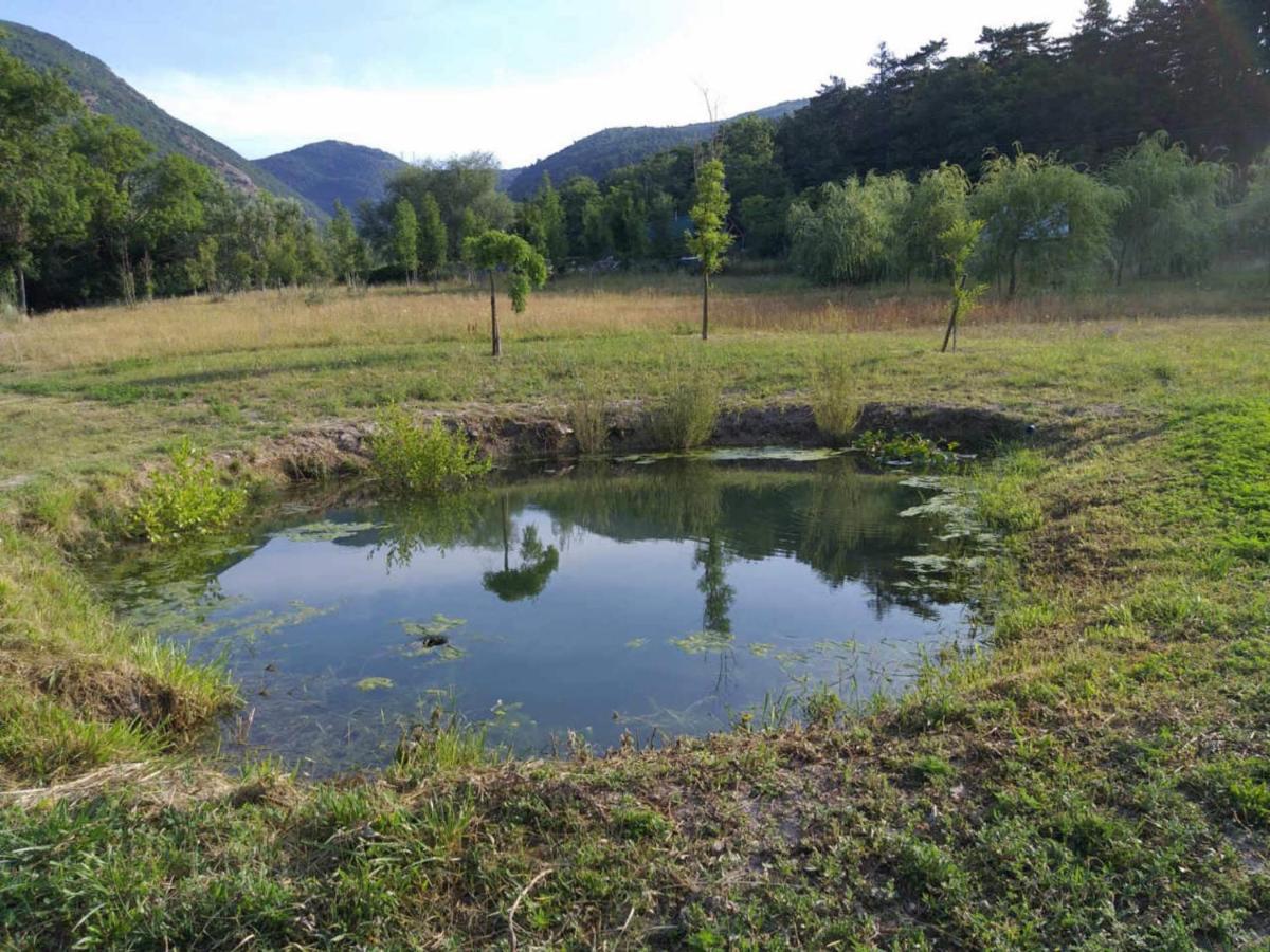 Les Chalets De Saint Maurice Dieulefit Exterior foto