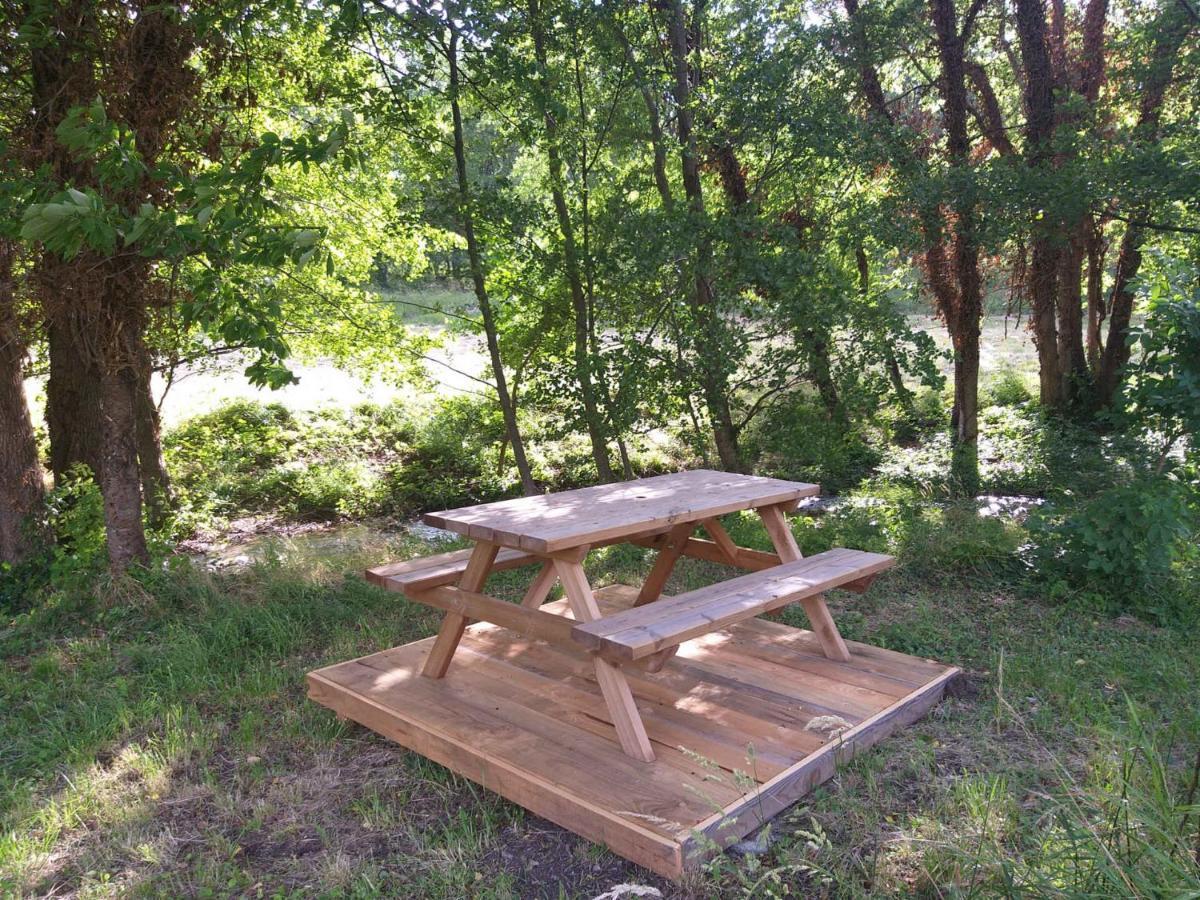 Les Chalets De Saint Maurice Dieulefit Exterior foto